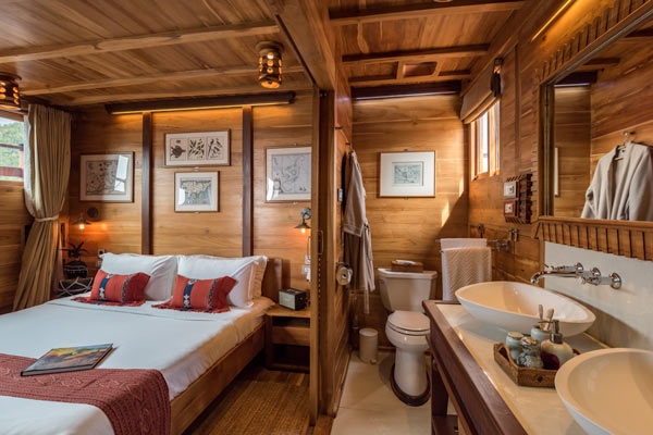 Master Suite Cabin - Sequoia Komodo Liveaboard - Liveaboards Indonesia