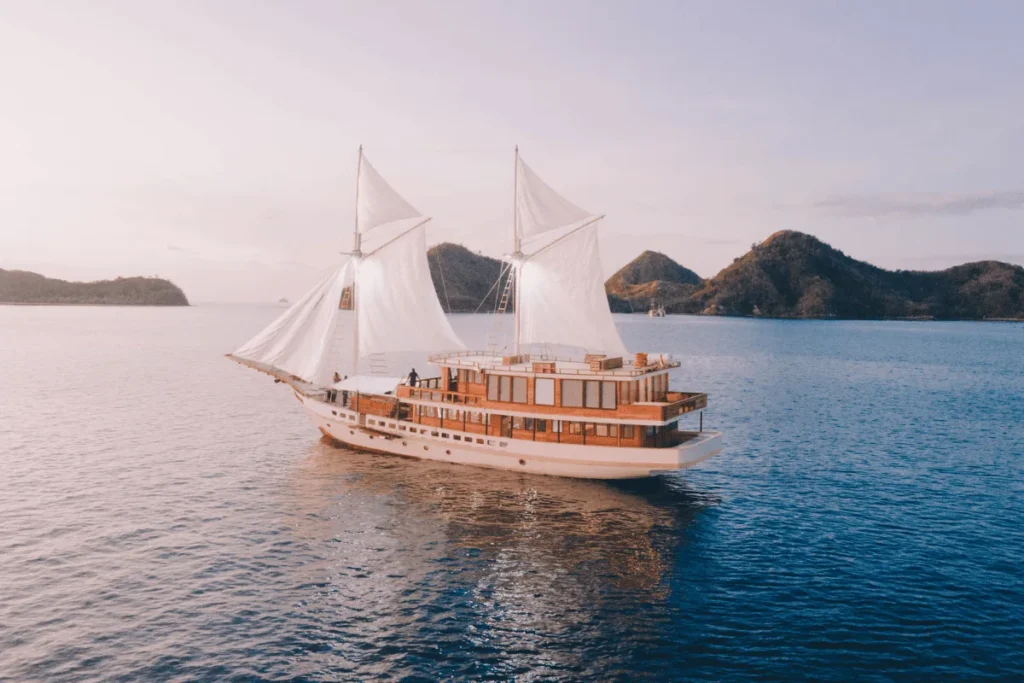 Raja Ampat Travel Guide: Diving, Liveaboards, and Planning Your Trip - Liveaboard Indonesia